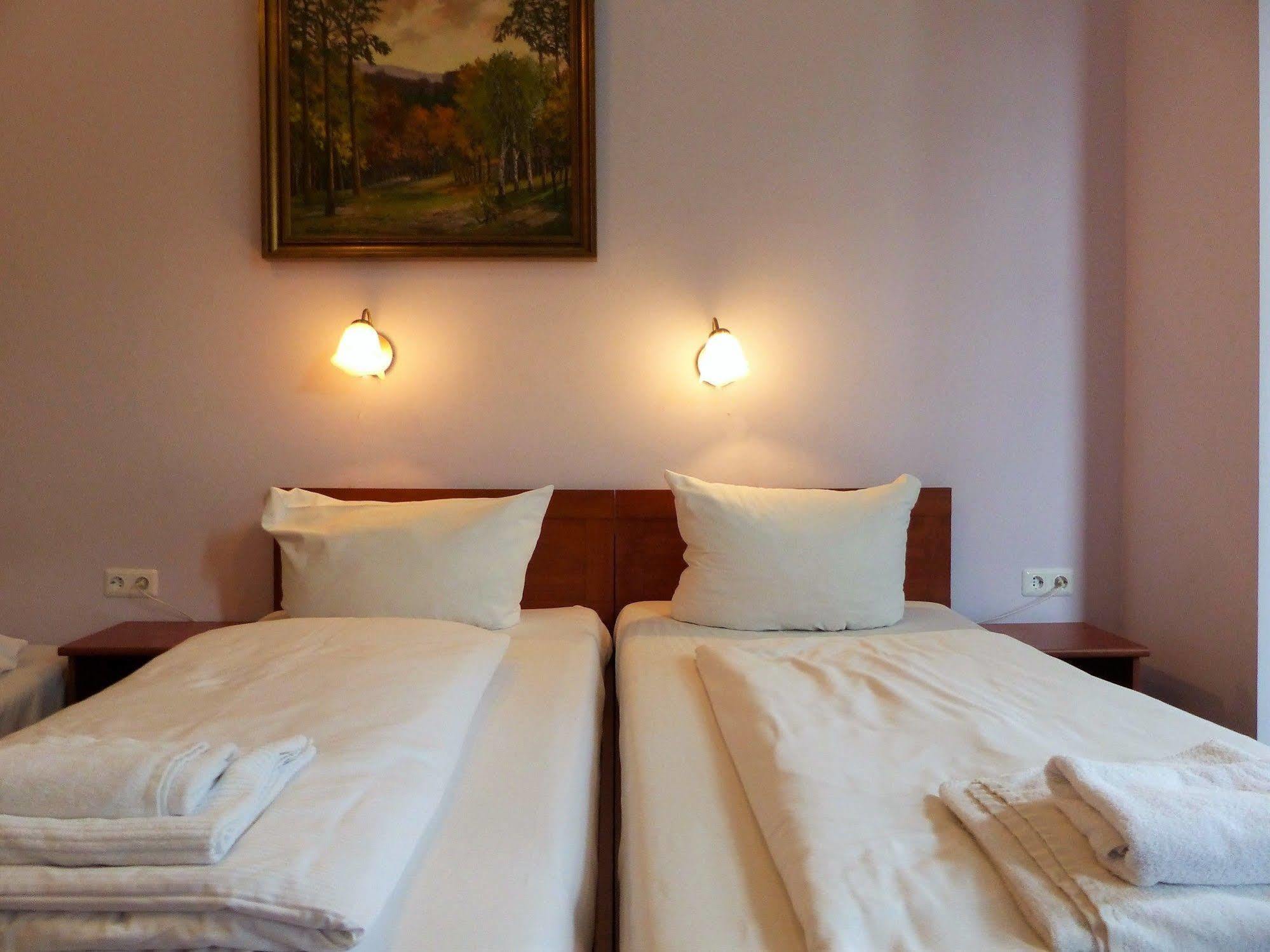 Hotel Eden Am Zoo Berlin Extérieur photo